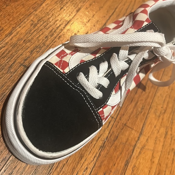 Vans - Picture 2 of 3